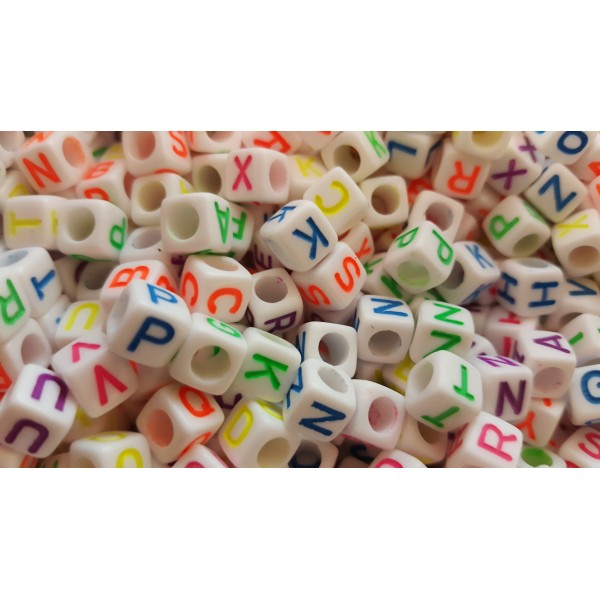 100 Perles Alphabet 6mm Blanche Ecriture Mixte Fluo Lettre Cube Braclet, Attache tetine, Porte clé - Photo n°4
