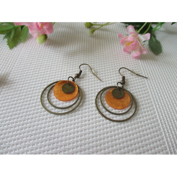 Kit boucles d'oreilles anneaux bronze et sequin orange - Photo n°1