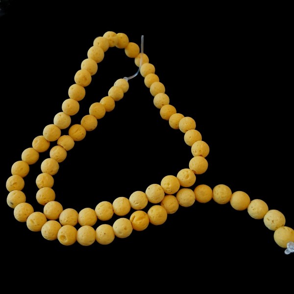 Fil de 62 perles rondes 6mm 6 mm en pierre de lave jaune teintée - Photo n°2
