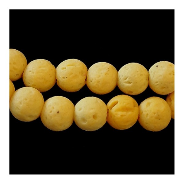 Fil de 62 perles rondes 6mm 6 mm en pierre de lave jaune teintée - Photo n°1
