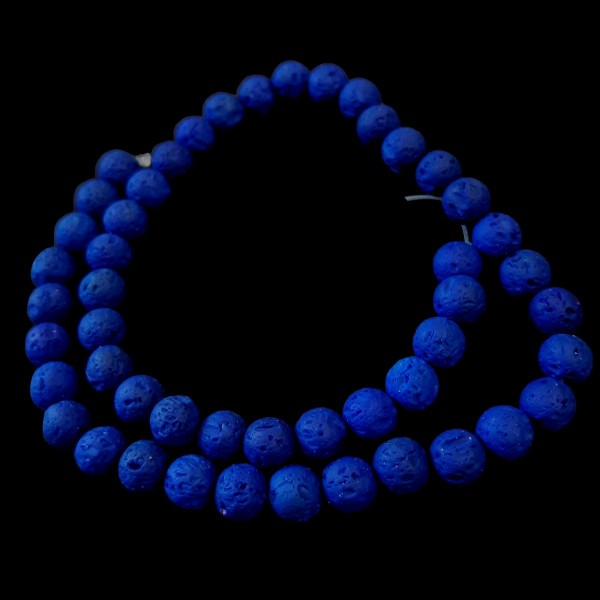 Fil de 46 perles rondes 8mm 8 mm en pierre de lave bleu nuit teintée - Photo n°2