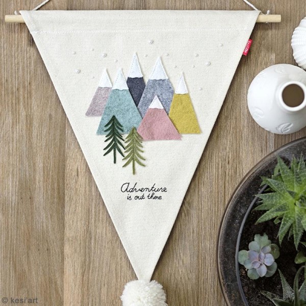 Kit Fanion à décorer - Bannière triangle 30 x 36 cm - Photo n°2