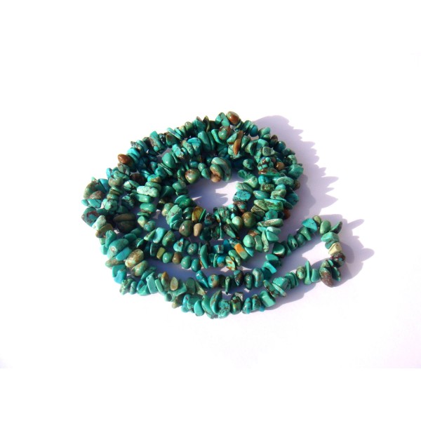 Turquoise naturelle multicolore : 50 chips 4/7 MM de diamètre environ - Photo n°1