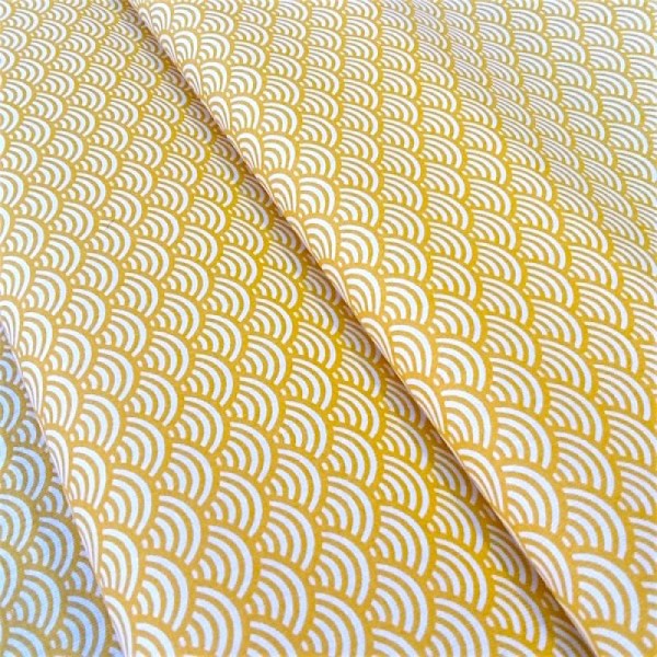 Coupon tissu sushis jaune - 50 x 50 cm - Photo n°2