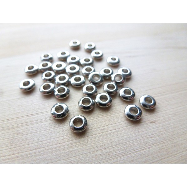 40 Perles en cuivre rondes aplaties - 4mm - Argent platine (8SPM13) - Photo n°1