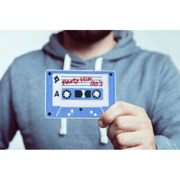 Patch brodé cassette audio, party mix 80's, cassette rétro - Photo n°2