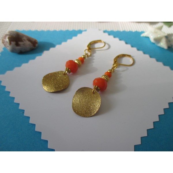 Kit boucles d'oreilles apprêts dorés et perles en verre à facette orange - Photo n°1