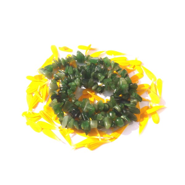 Jade du Canada : 50 Chips 5/9 MM de diamètre environ - Photo n°1