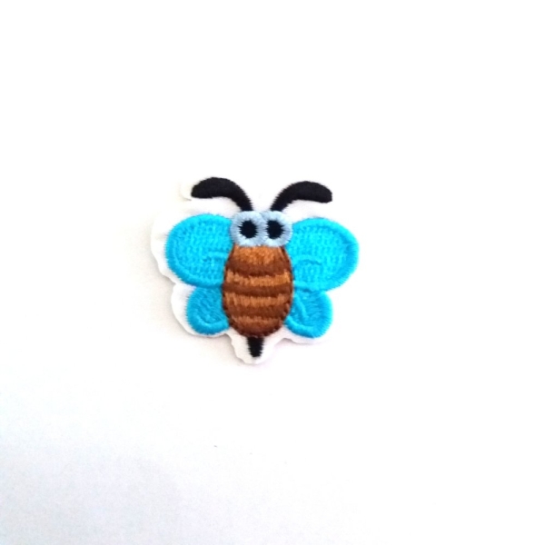 Thermocollant abeille turquoise et marron – 3,5x4xcm – écusson à coudre – 7 - Photo n°1