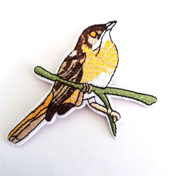Thermocollant oiseau jaune / marron – 6,7x9,4cm – écusson à coudre – 50 - Photo n°1