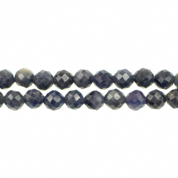 Collier en saphir bleu - Perles facettées ultra mini. - Photo n°3