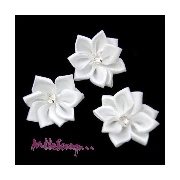 Appliques fleurs tissu strass blanc - 5 pièces - Photo n°1