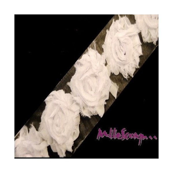Ruban fleurs tissu organza blanc - 3 pièces - Photo n°1