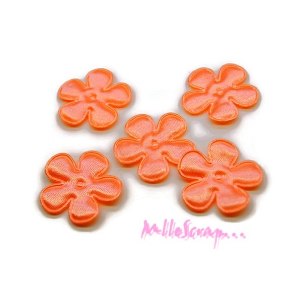 Appliques petites fleurs tissu satin orange clair - 5 pièces - Photo n°1