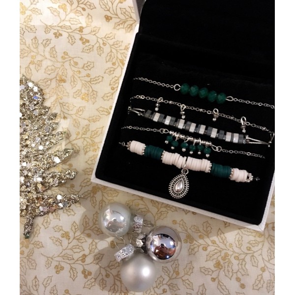 Box Noël collection 5 bracelets argenté et vert foncé (kit bijoux) - Photo n°1