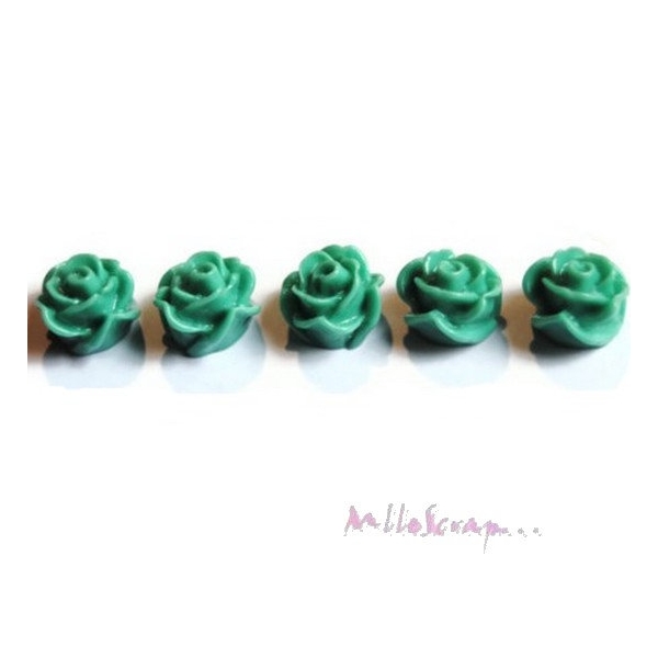 Cabochons petites roses résine vert clair - 5 pièces - Photo n°1