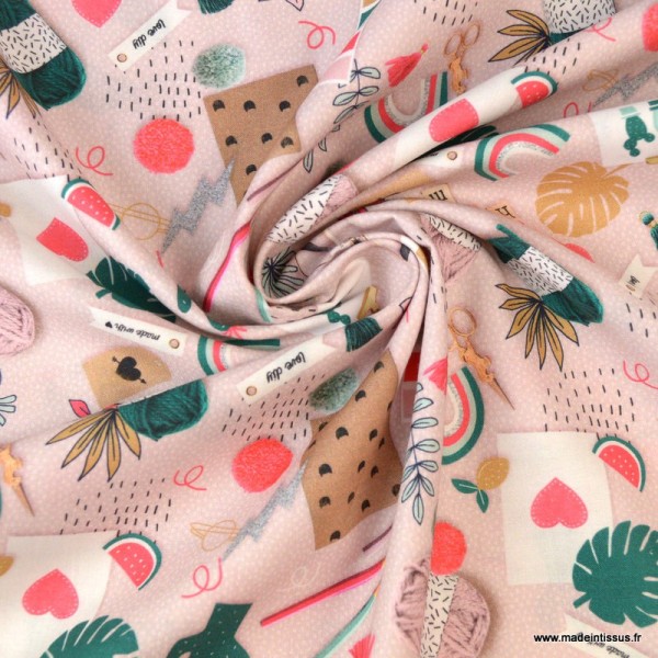 Tissu popeline coton imprimé Pelotes, cactus, ciseaux et autre matériel de couture - Oeko tex - Photo n°2