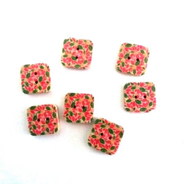 6 Boutons en bois – carré à fleurs multicolore – 15x15mm - Photo n°1