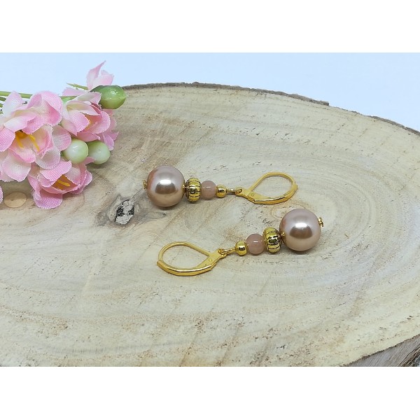 Kit boucles d'oreilles apprêts dorés et perles en verre nacré marron clair - Photo n°1