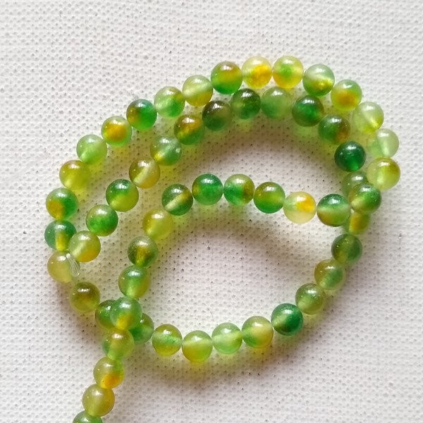 20 perles ronde naturelle en jade deux couleurs 6 mm VERT JAUNE - Photo n°1