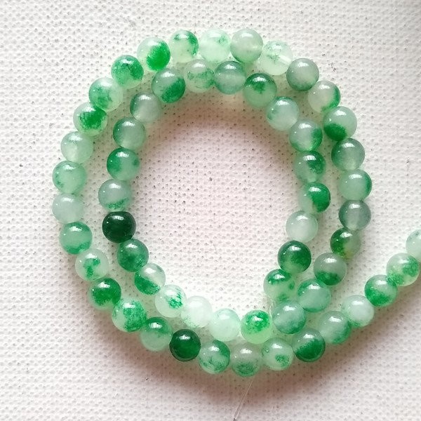 20 perles ronde naturelle en jade deux couleurs 6 mm BLANC VERT - Photo n°1