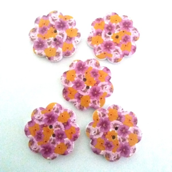 5 Boutons en bois – fleur avec des pensées violettes – 35mm - Photo n°1
