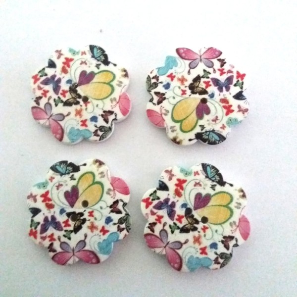 4 Boutons en bois – fleur avec des papillons multicolore – 35mm - Photo n°1