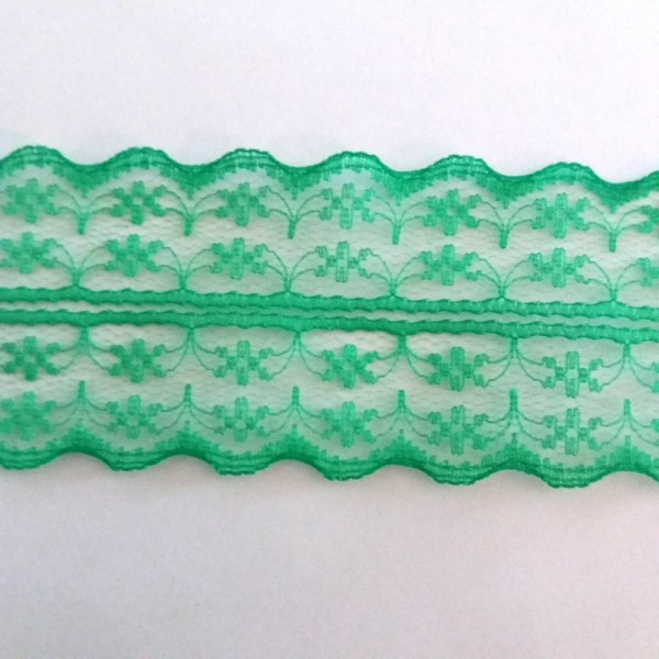 Dentelle vert – 45mm – vendu au mètre - Photo n°1
