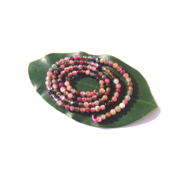 Tourmaline multicolore : 15 petites perles 4 MM de diamètre - Photo n°1