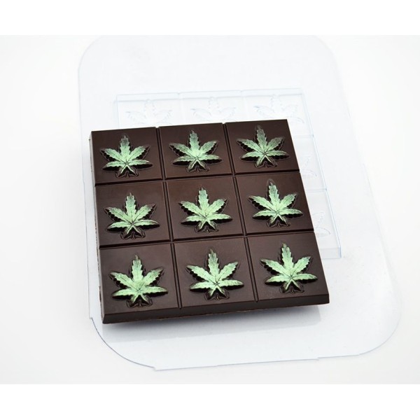 1pc Cannabis Feuille Carrée en Plastique de Chocolat de Fabrication de Savon de Cire de Gypse Fromag - Photo n°1