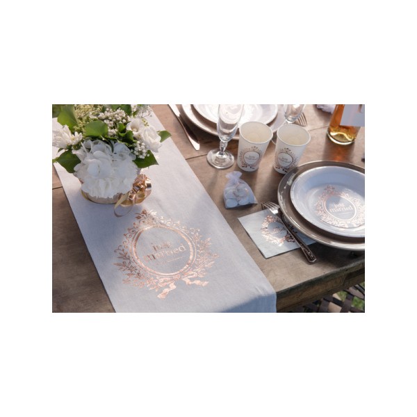 Chemin de table Just Married rose gold - Photo n°3