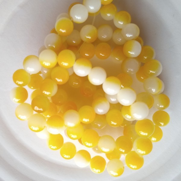 30 perles de verre ronde 8 mm deux couleurs BLANC JAUNE - Photo n°1