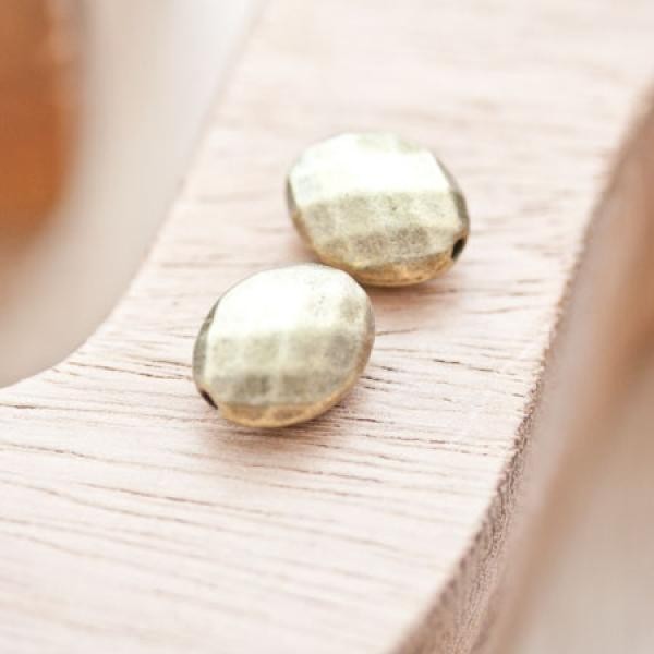 Perle en métal Ovale 14x11mm à facettes Bronze vieilli x 2 - Photo n°1