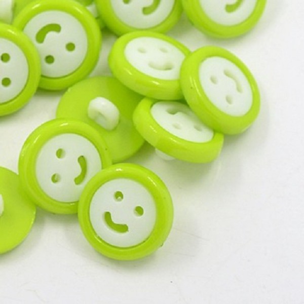 Boutons acryliques visage vert et blanc x 10 - Photo n°1