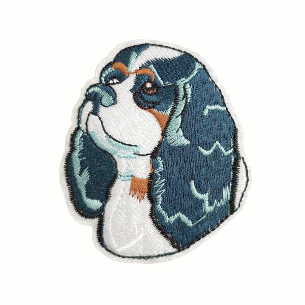 Ecusson chien cavalier king charles, patch thermocollant chien pour customisation, 7,5 cm - Photo n°1