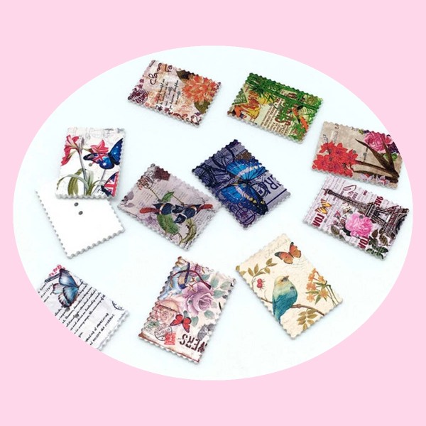 12 Boutons timbres vintage en bois fleurs oiseaux 4 cm - sans trous - Photo n°1