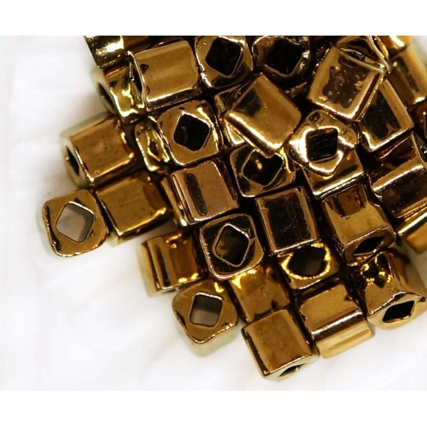 10g de Bronze Antique Metallic Cube de Verre Japonais TOHO Perles de rocaille 4mm Tc-04-223 4mm - Photo n°2