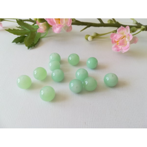 Perles en verre imitation jade 10 mm vert pale x 10 - Photo n°1