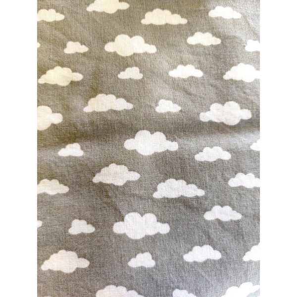 Coupon tissu - nuage blanc fond gris - coton - 62x62cm - Photo n°1