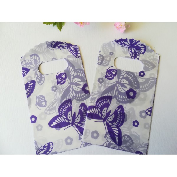 Sachets plastique cadeau 15 x 9 cm papillons violets x 10 - Photo n°1