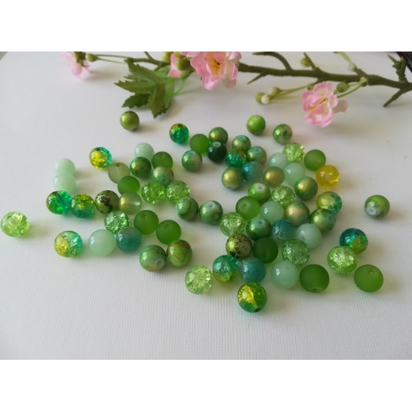 Perles en verre 10 mm vert clair et foncé x 70 - Photo n°1
