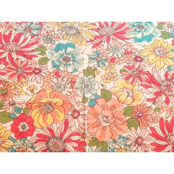 Coupon tissu - grosses fleurs rouge / rose - coton - 48x48cm - Photo n°1