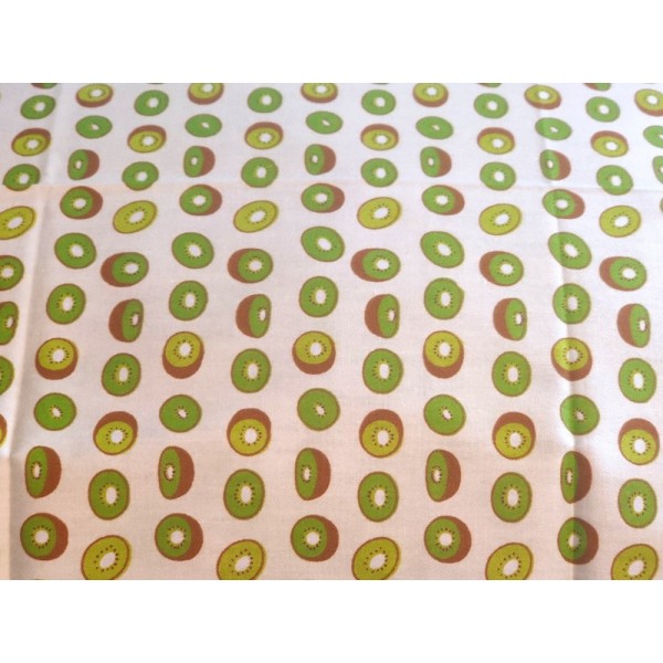 Coupon tissu - fruit kiwi - coton - 40x50cm - Photo n°1