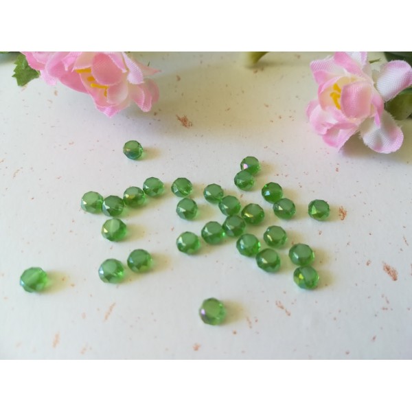 Perles en verre laqué palet 4 mm verte AB x 40 - Photo n°1