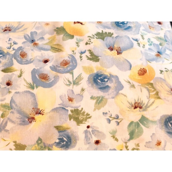 Coupon tissu - fleurs bleu et jaune - coton - 40x50cm - Photo n°1
