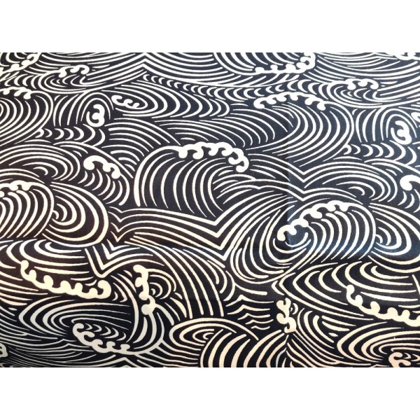 Coupon tissu japonisant - mer et vague blanc et bleu foncé - coton - 40x50cm - Photo n°1