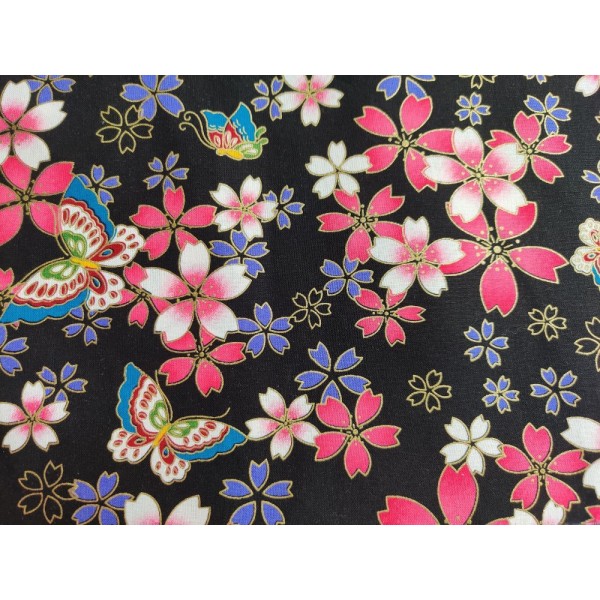 Coupon tissu japonais - fleurs de sakura rose et papillon fond noir - coton – 52x50cm - Photo n°1