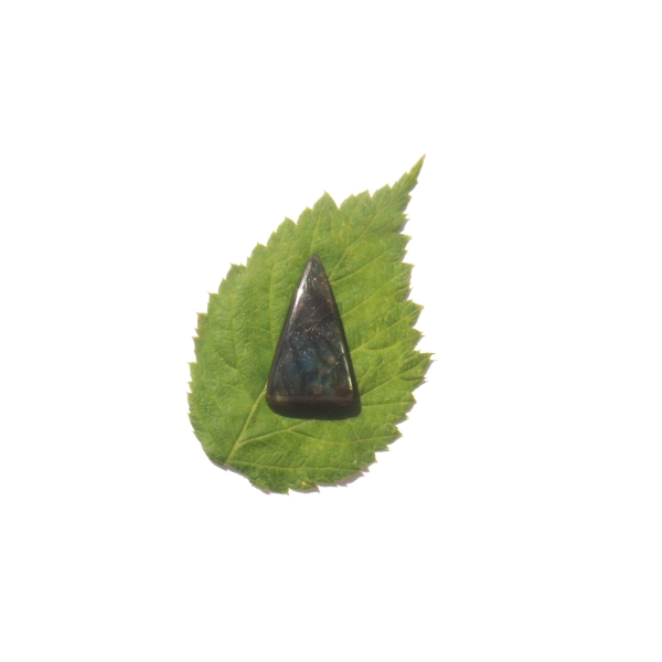 Labradorite : MINI cabochon triangle 2.3 CM x 1.3 CM - Photo n°2