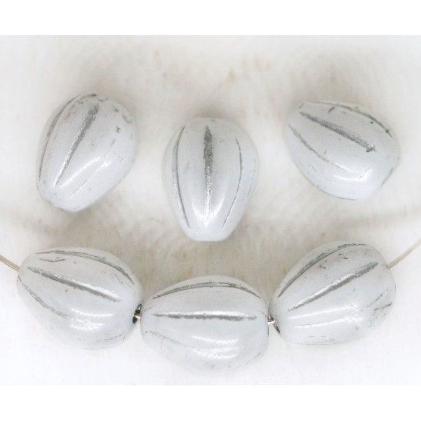 8pcs Opaque Blanc Opale Patine Argentée Laver à Rayures en forme de Larme de Fruits tchèque Perles d - Photo n°1