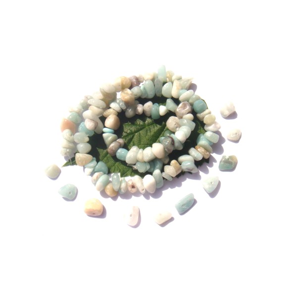 Amazonite multicolore : 65 perles chips 6/8 MM de diamètre environ - Photo n°1
